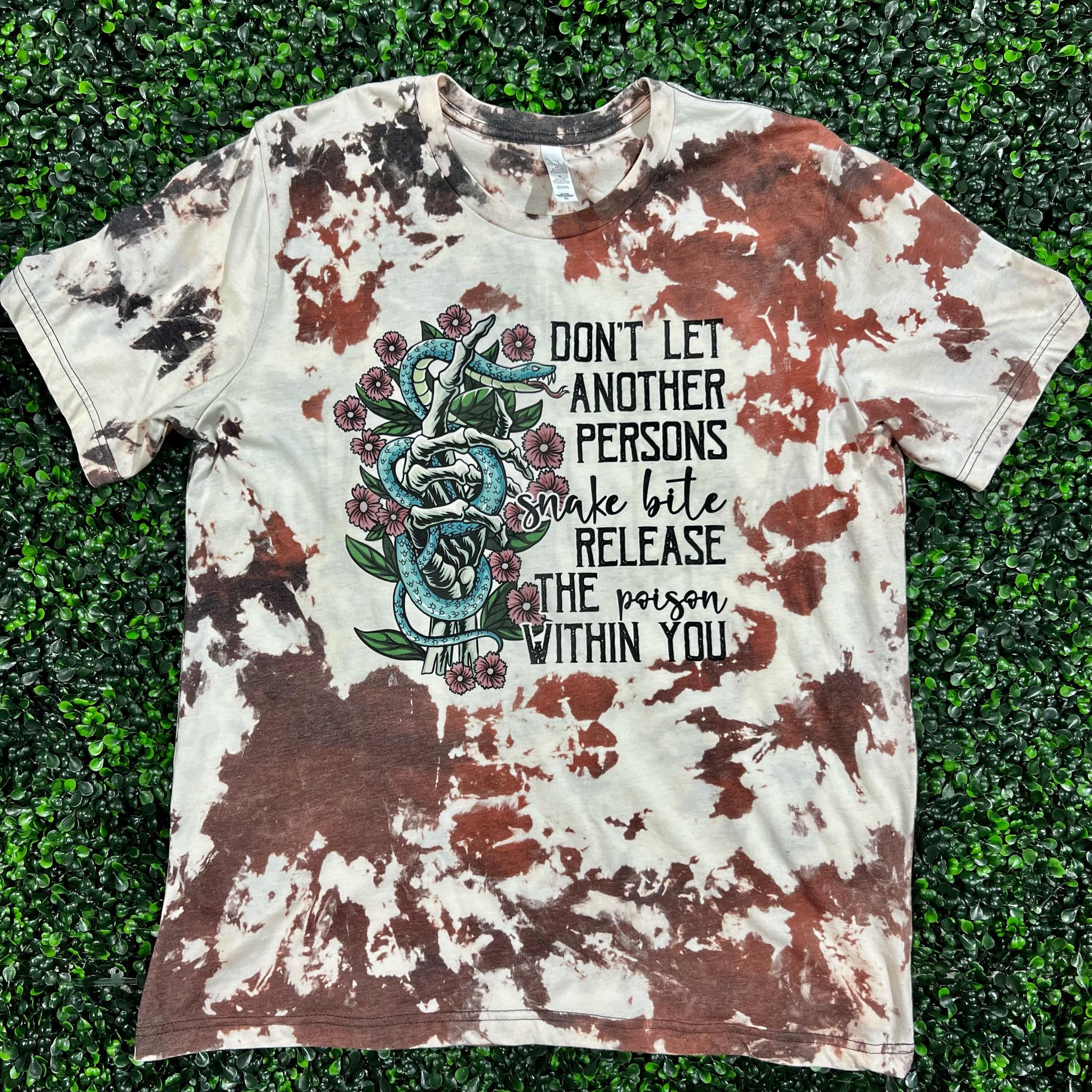 Don't Let Another Persons Snake Bite Top Design
