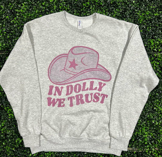 In Dolly We Trust Top Design